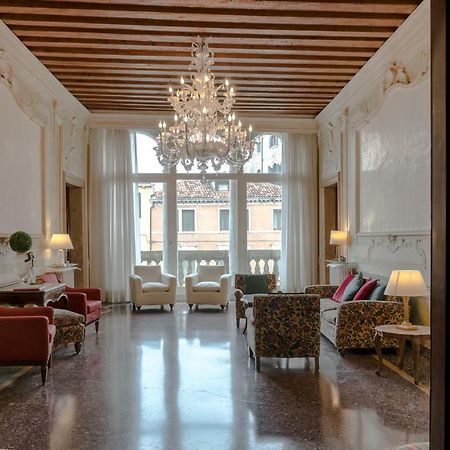 Luxury Balcony Apartment Venezia Esterno foto