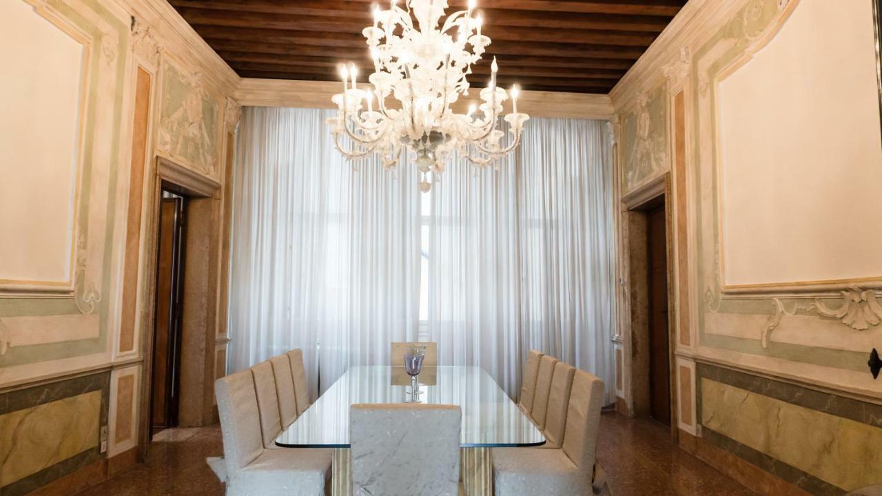 Luxury Balcony Apartment Venezia Esterno foto