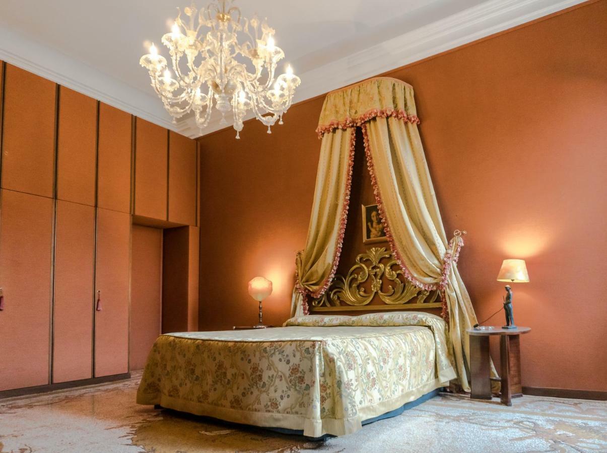 Luxury Balcony Apartment Venezia Esterno foto